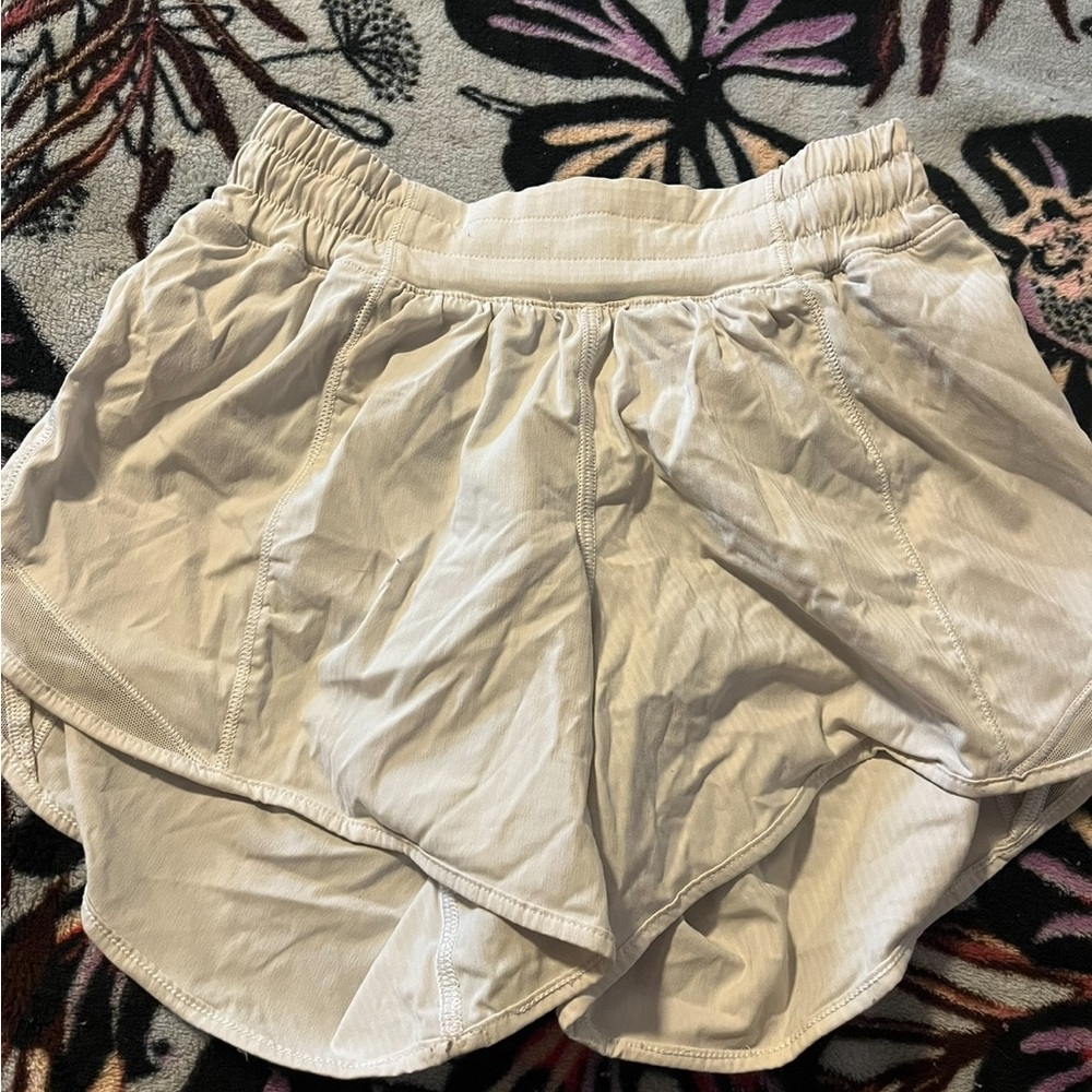 White lululemon shorts